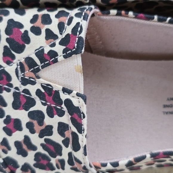 Animal Print Toms Slip On - Picture 3 of 5
